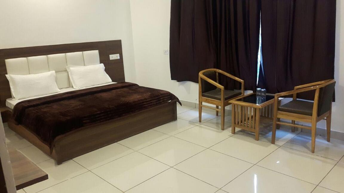 Tulip Resort Rudraprayāg Екстериор снимка